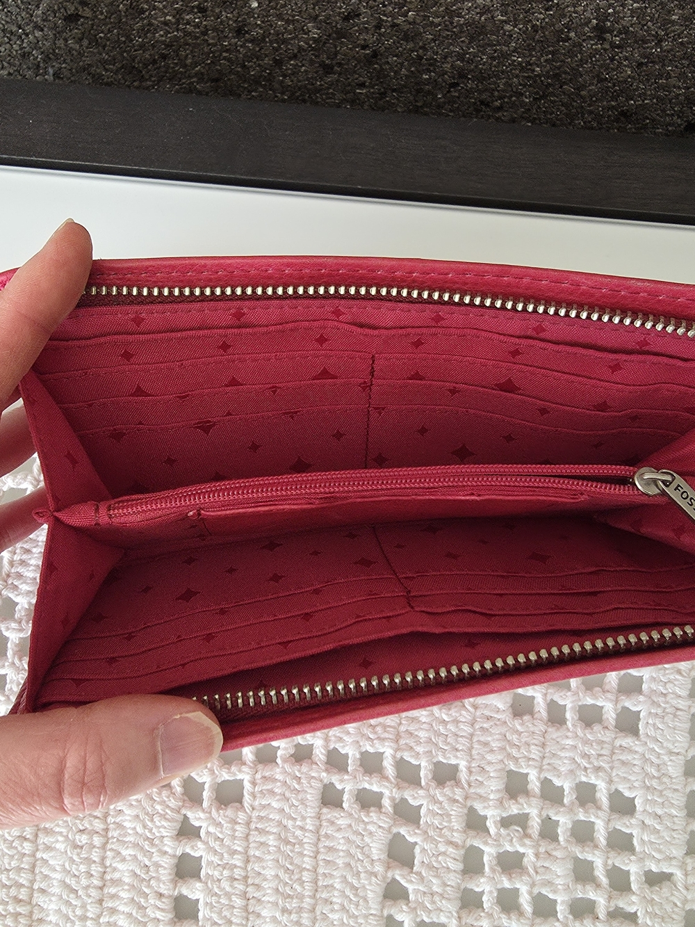 Fossil Pink Wallet - Picture 7 of 8